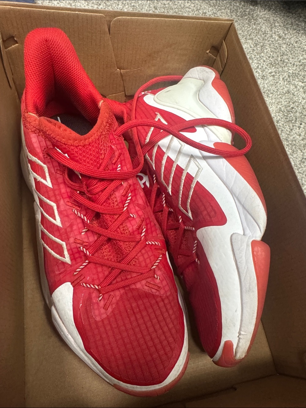 Patrick Mahomes basketball shoes